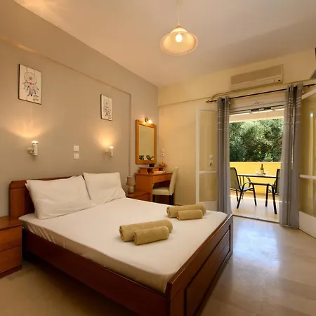 Elena Гостевой дом Agios Nikolaos (Corfu)