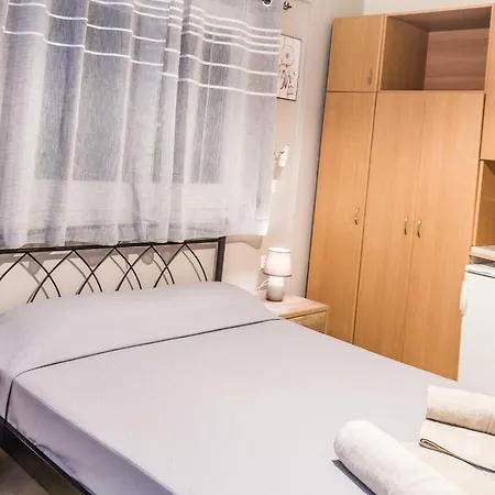 Elena Ágios Nikólaos