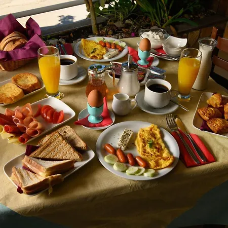 Elena Agios Nikolaos (Corfu)